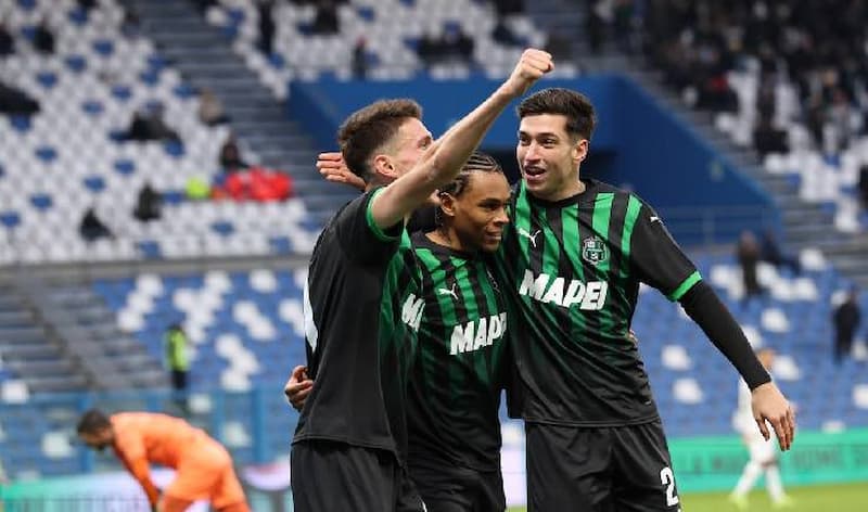 Soi kèo bóng đá Sassuolo vs Catanzaro 23h30 15/8/2025 2 Soi kèo châu Á, kèo chấp Sassuolo vs Catanzaro